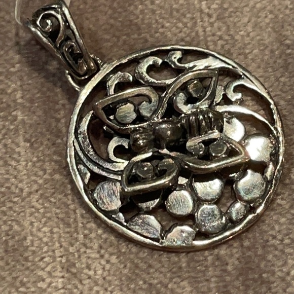 BUTTERFLY Pendant 925 Sterling Silver Scroll Design NWTS - Picture 8 of 8